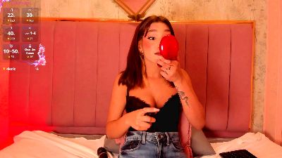 Ellywhiite live from Colombia