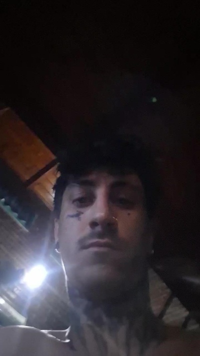 Eseltuki22 live from Argentina