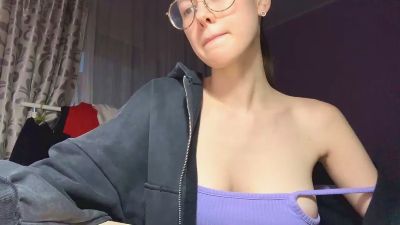 EthylRahe live from United States