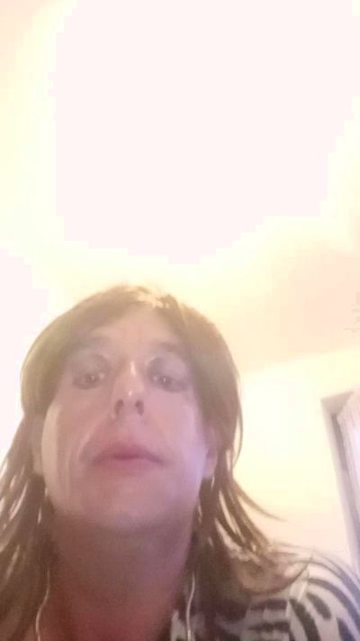 Giadalamberti77 live from Italy