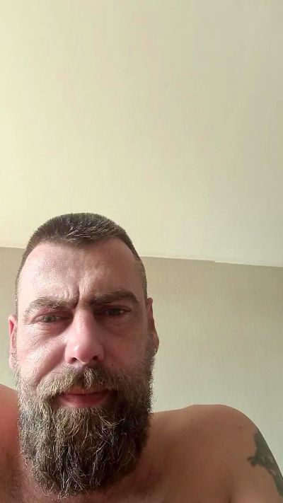 Hornybimale111 live from Belgium