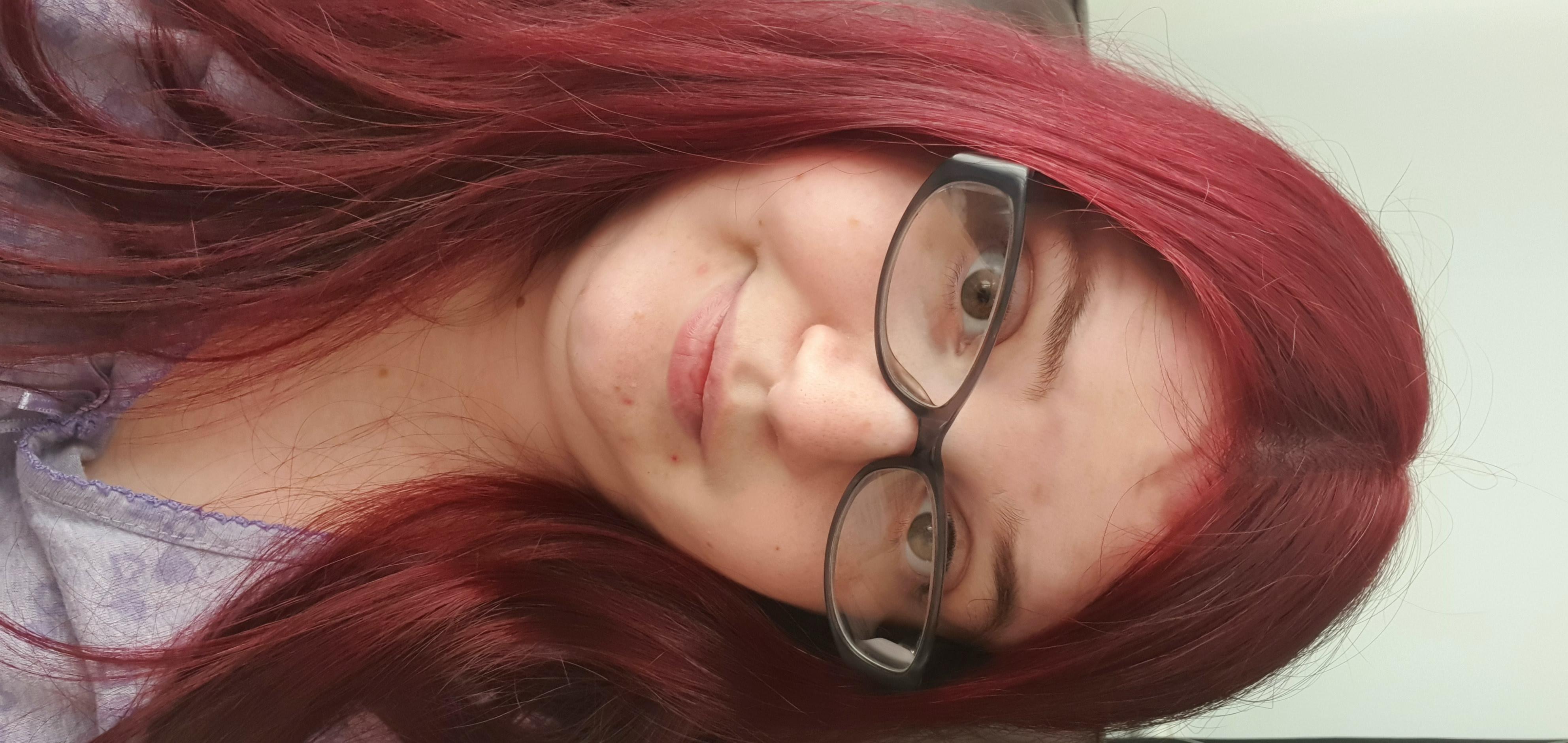 HugeBoobsBabe live from United Kingdom
