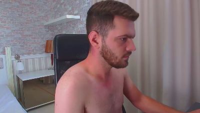 IkerGale live from United States