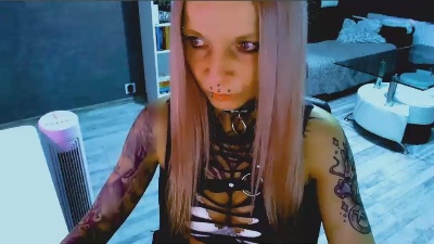 InesDesire live from Germany