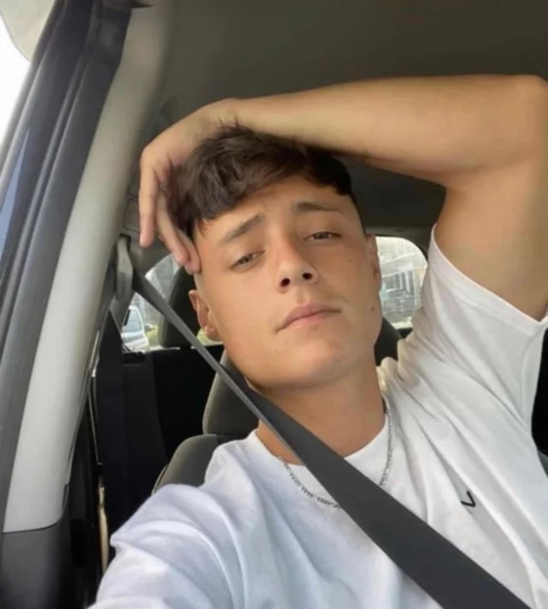 Jakeeeee95 live from United States