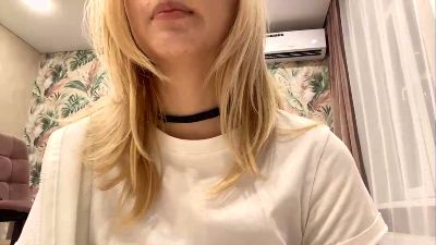 JuliannaHeckard live from Germany