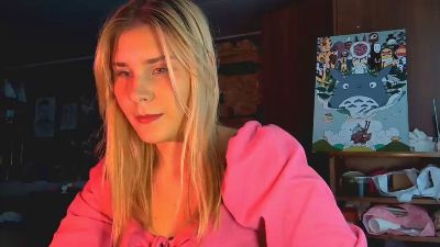 JunieStarrett live from Serbia