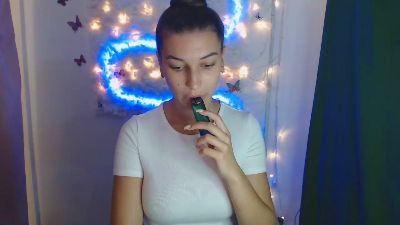 KarolinadDream live from United States