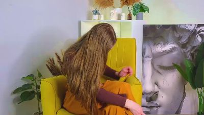 KelseyCanepa live from France