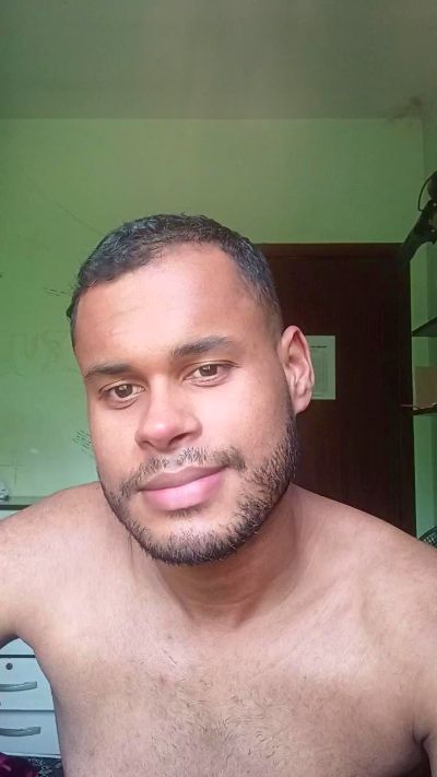 Kleb3rr live from Brazil