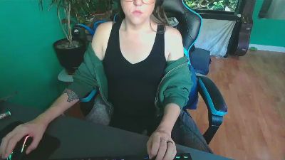 KushandKink live from Canada