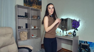 LeonaAlatosse live from Spain
