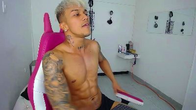 Leonard_Price live from Colombia