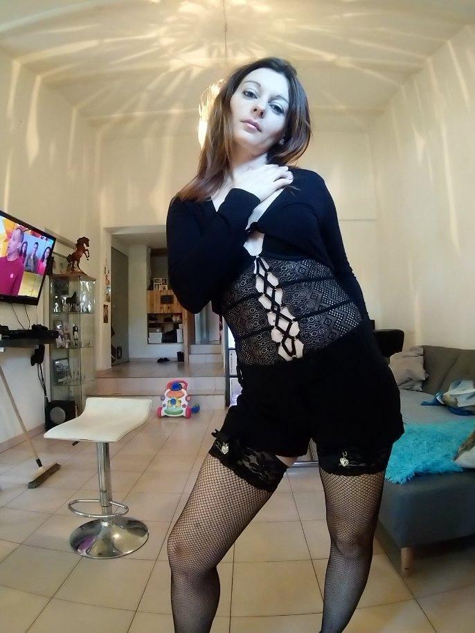 Liloogirl1903 live from France