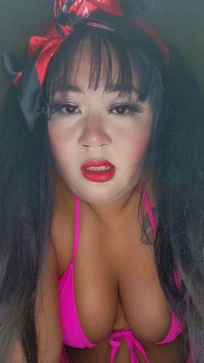 Lucie_Knoxxx live from Canada