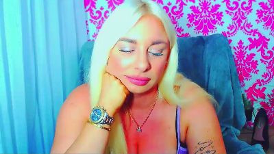 LuxuriaBabe live from Germany