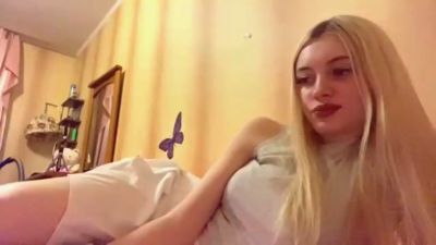 MadlynMuthana live from Poland