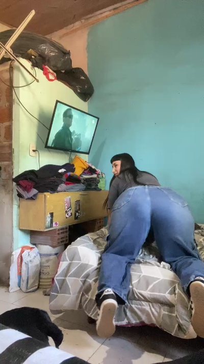 Maite1805 live from Argentina