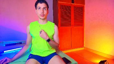 Marcus_Hanks live from Colombia