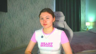MarnieBialek live from France