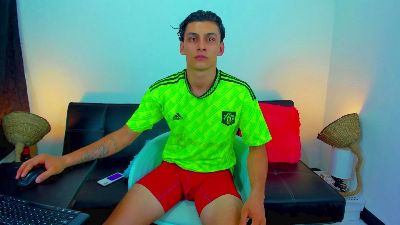 Max_Wild01 live from Colombia