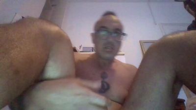 MaxwellHammer live from United Kingdom
