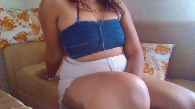 Melissa_97 live from France