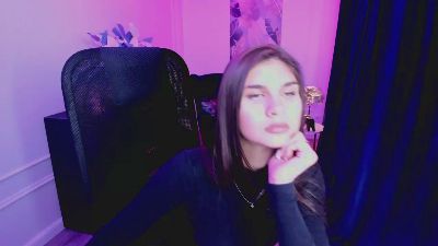 MiaAxel live from Serbia