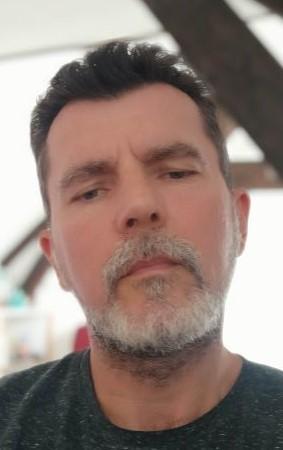 MickaFunky44 live from France