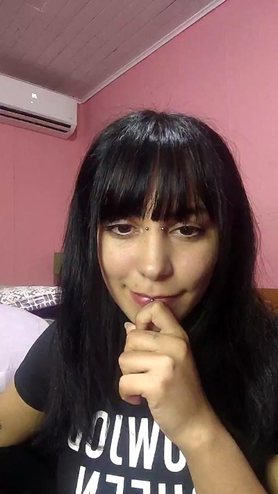 MirieCl live from Chile
