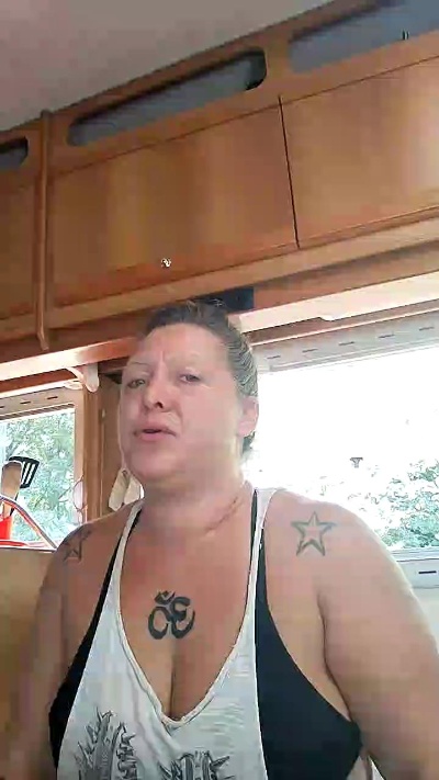 MissKemikal live from Italy