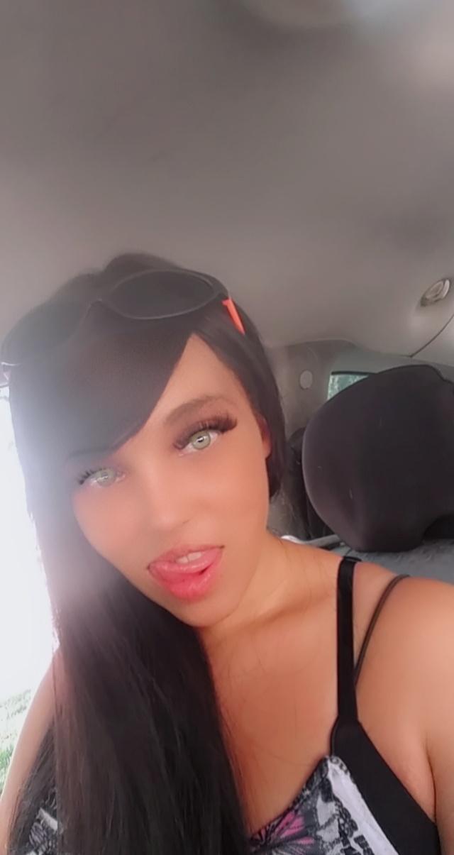 Missjuicy4you live from United States