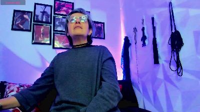 MistressNyx_cg live from United States