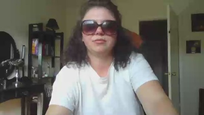 MsAmelia live from Canada