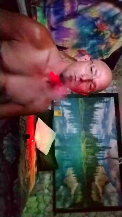 NateSauc3 live from United States