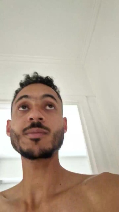 Nonoo777 live from France