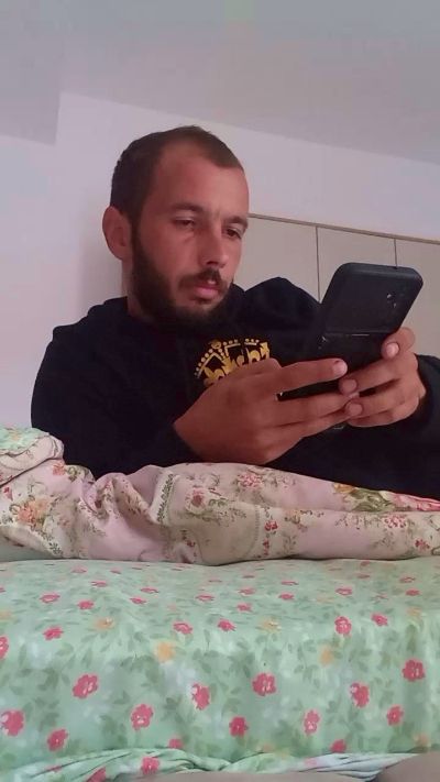 Pitik1992 live from Romania