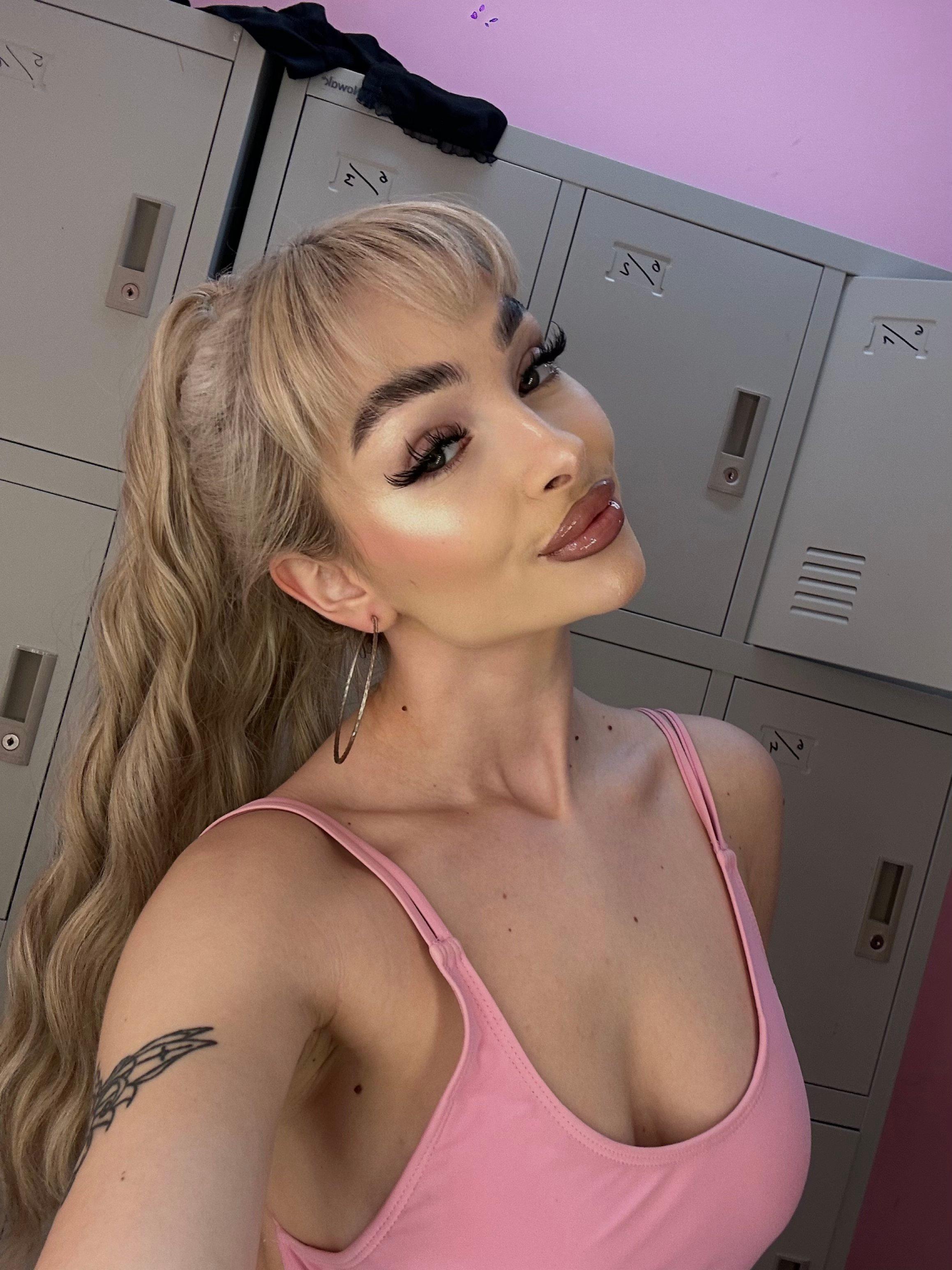 Polly_Sensual live from Germany