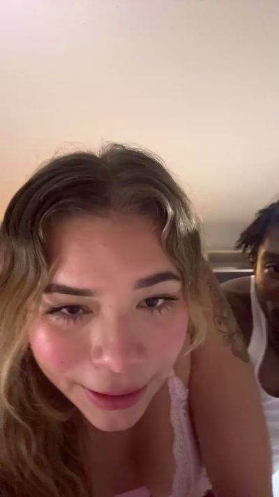 Prettyluhnyssa live from United States