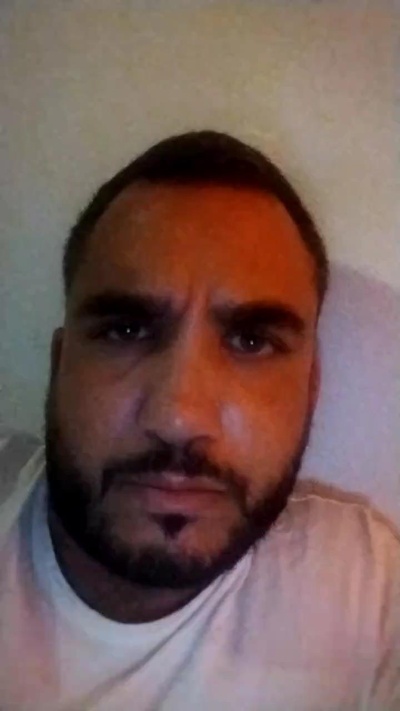 Quent_22 live from Italy