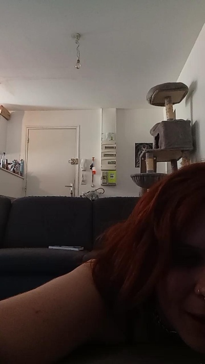 RebeccaViking live from France