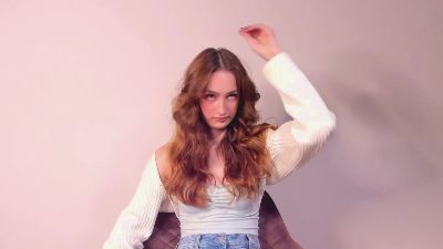 RoxieHitchens live from United States