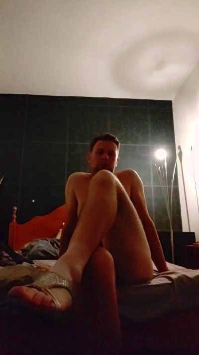 Rysissyboi live from United Kingdom