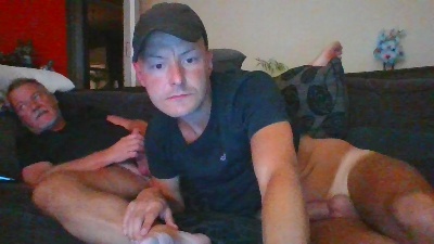 Samlatty007 live from United Kingdom