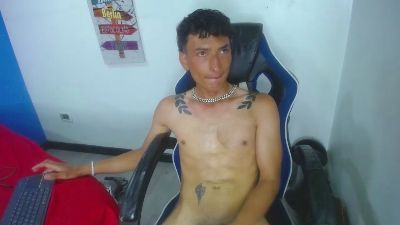 SavageLover_ live from United States