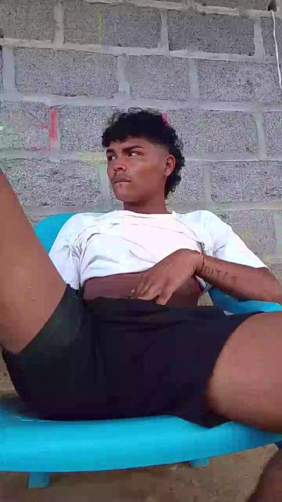 Sebastian_davii live from Colombia