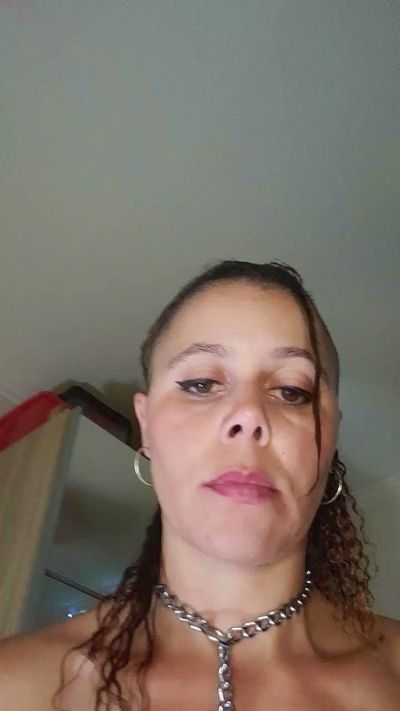 SelinaCoquine69 live from France
