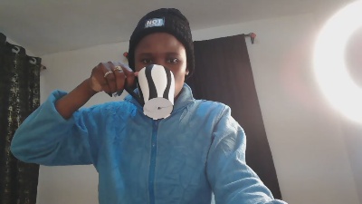 Sexybree25 live from Kenya