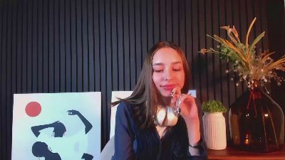 ShaylaKamin live from France