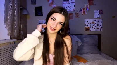 SilviaWyze live from United States